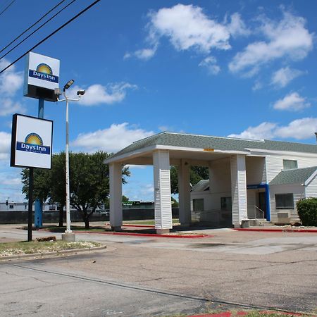 Days Inn By Wyndham Waco University Area ภายนอก รูปภาพ