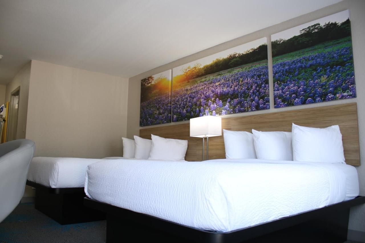 Days Inn By Wyndham Waco University Area ภายนอก รูปภาพ