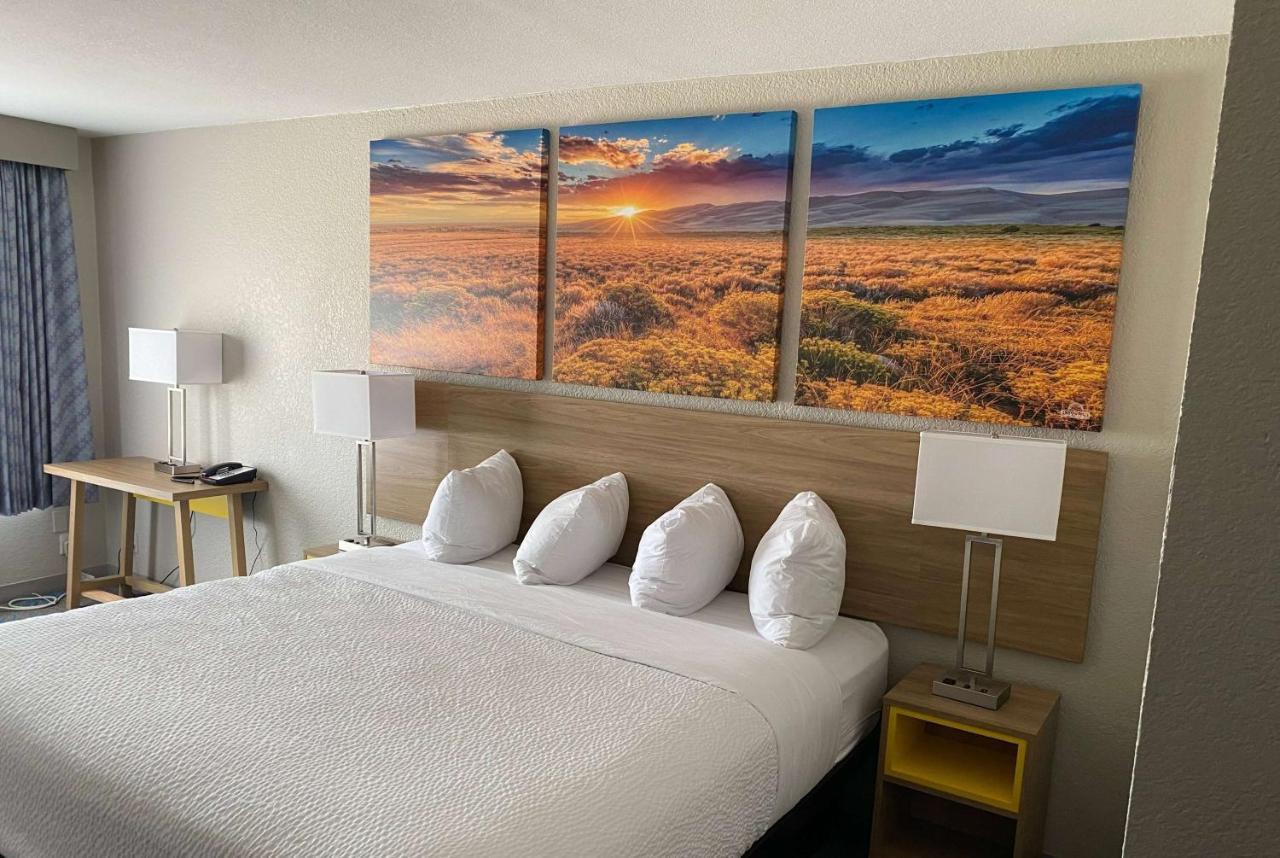 Days Inn By Wyndham Waco University Area ภายนอก รูปภาพ