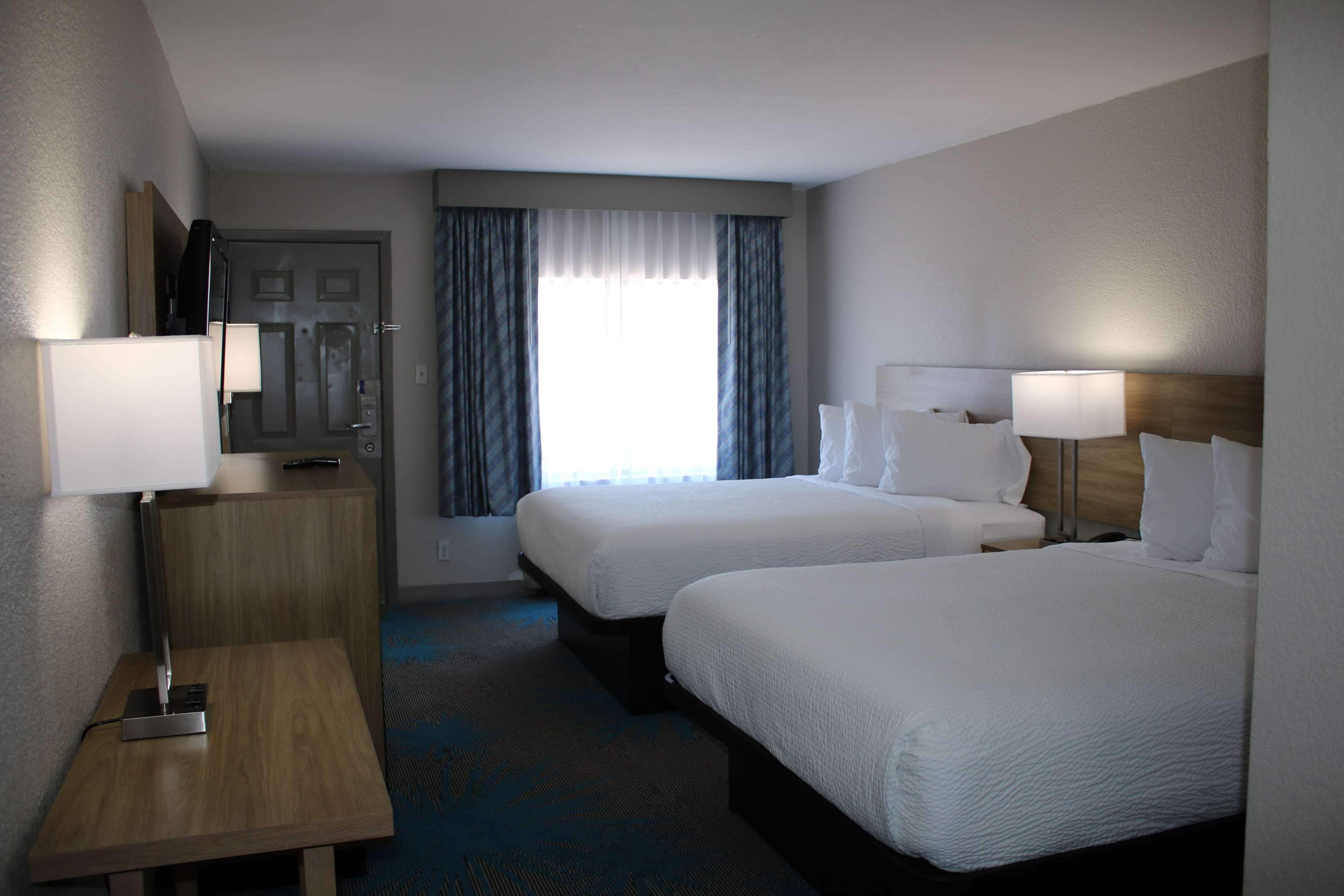 Days Inn By Wyndham Waco University Area ภายนอก รูปภาพ