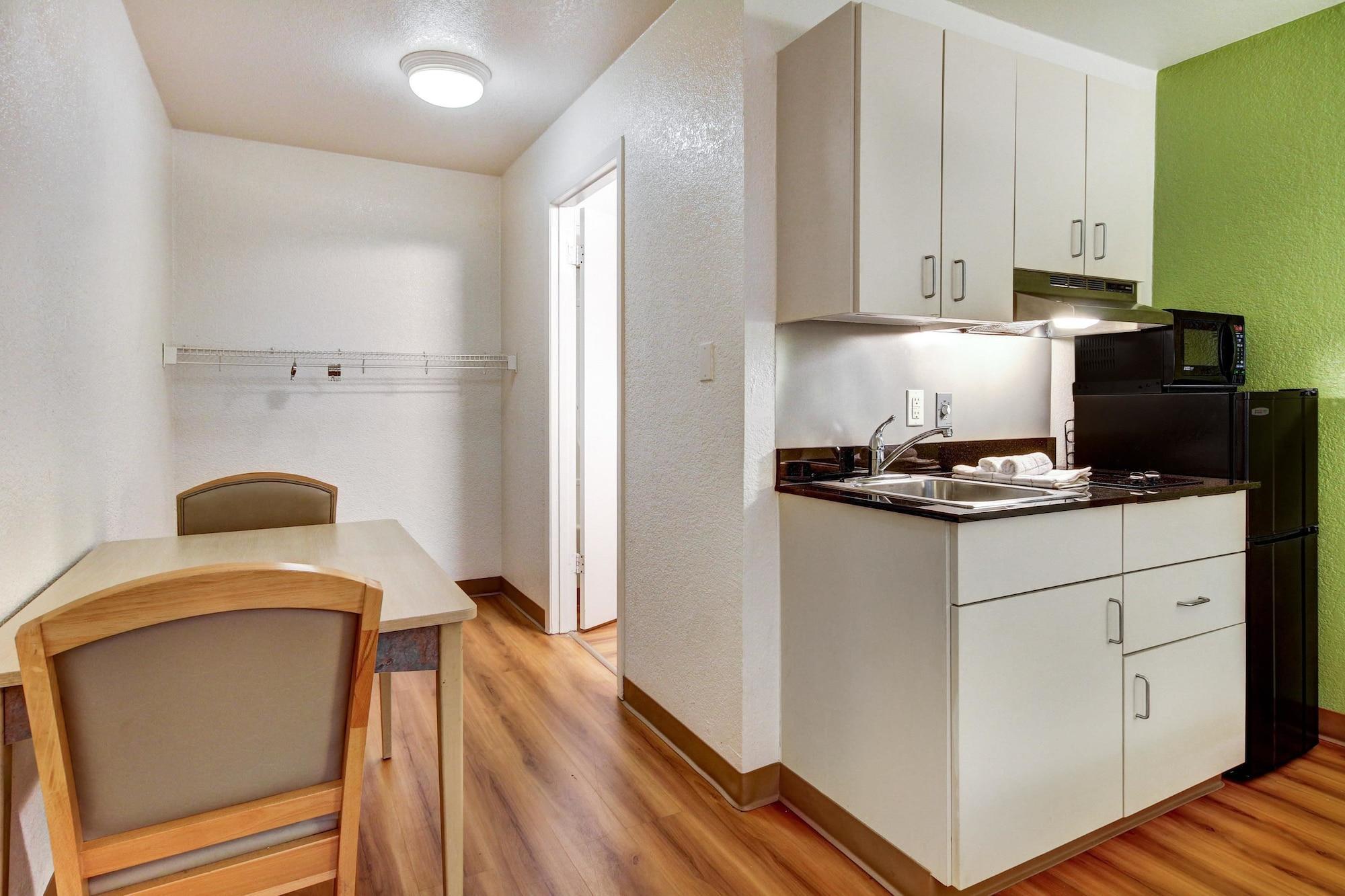 Days Inn By Wyndham Waco University Area ภายนอก รูปภาพ