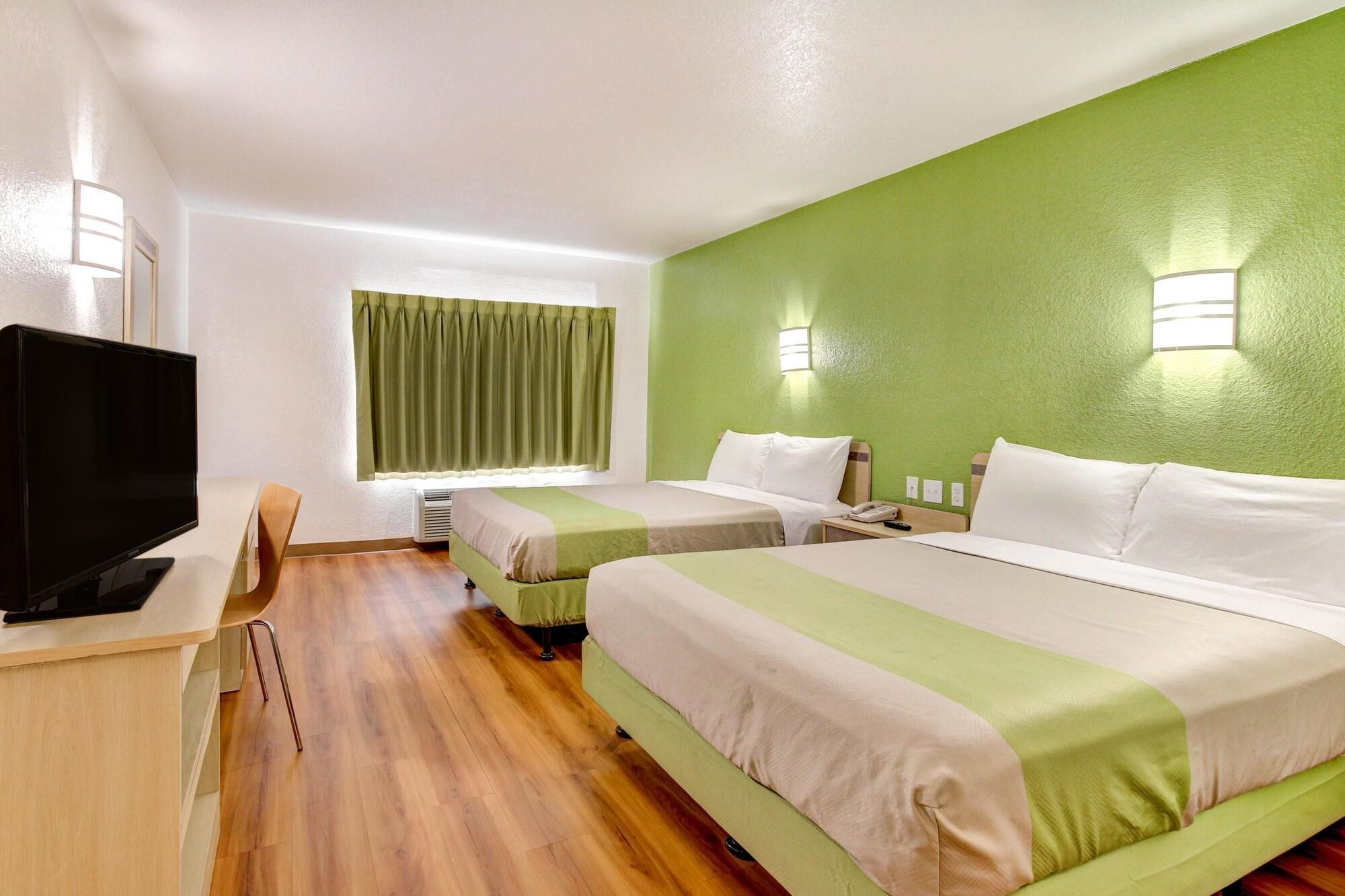 Days Inn By Wyndham Waco University Area ภายนอก รูปภาพ
