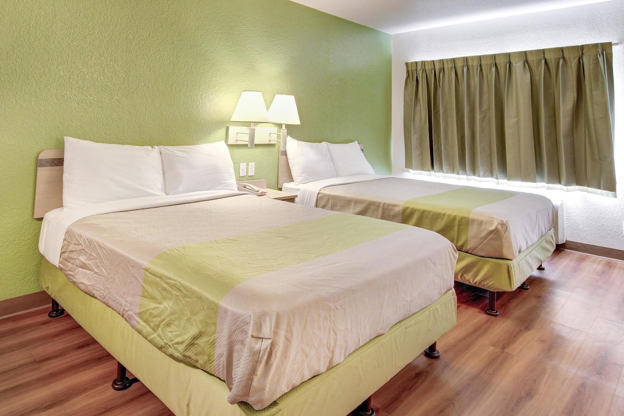 Days Inn By Wyndham Waco University Area ภายนอก รูปภาพ
